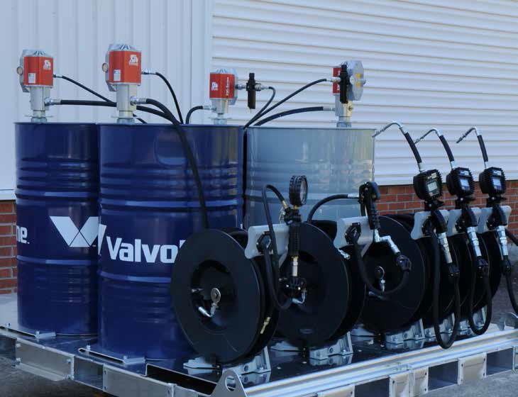 Мобильный комплект для раздачи масла и ТЖ на 4 бочки 200л. (3-масло, 1-смазка). Без компрессора.