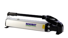 Насос гидравлический, ручной, двуступенчатый с манометром (80 MПа, 2,4 л, 9,9 кг)