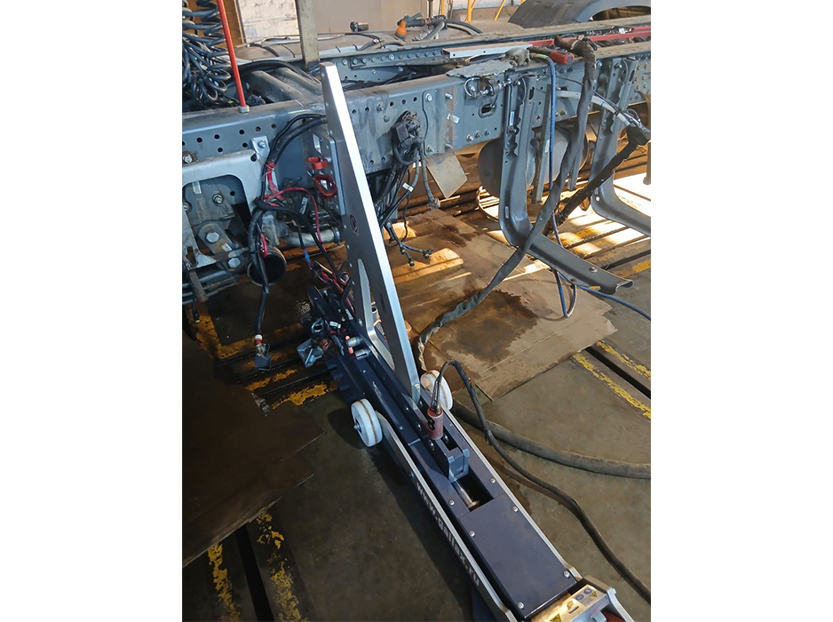 Пресс горизонтальный 20 т,  для правки рам