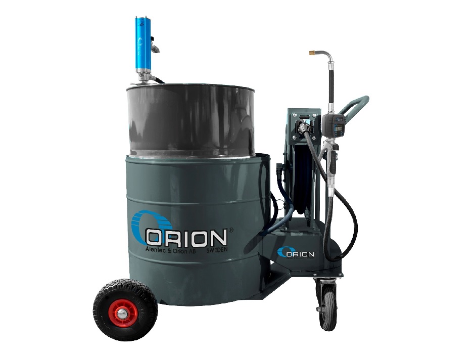 Комплект для раздачи масла передвижной под бочки 200 л., с насосом 3:1,шланговой катушкой, с раздаточным пистолетом с цифровым расходомером и тележкой  