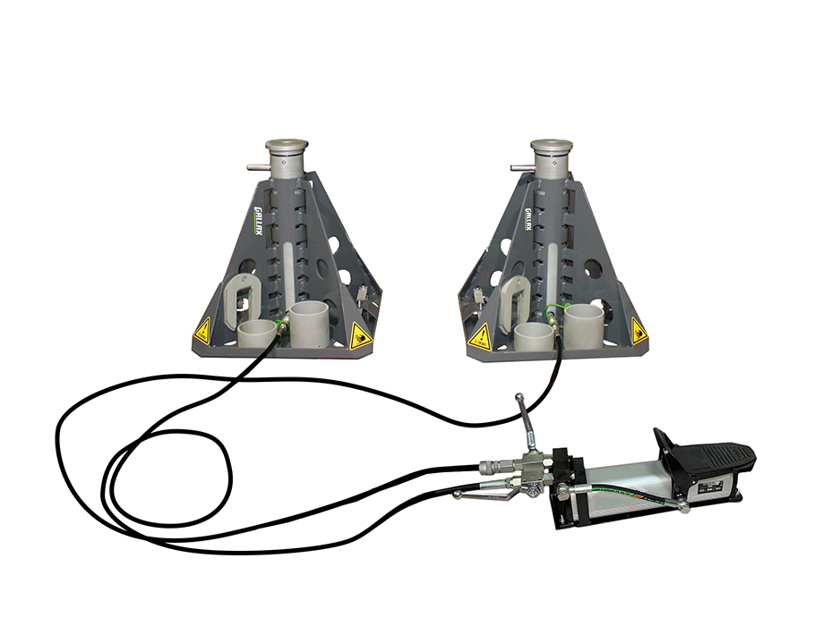 Комплект гидравлических домкратов для вывешивания осей ТС с насосом