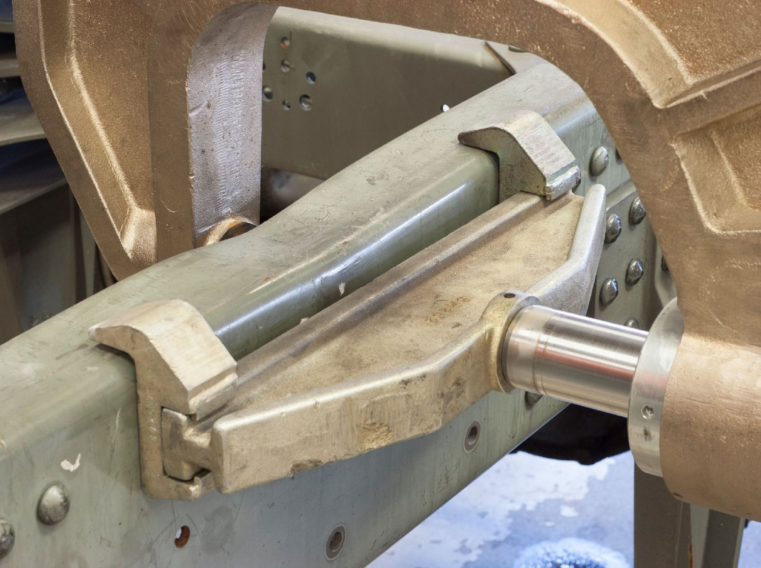 Комплект струбцины для клепки и правки рам 40 т для правки рам 