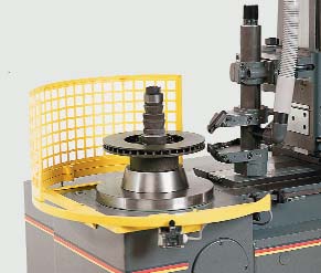Комплект инструмента для обработки небольших тормозных барабанов и тормозных дисков со ступицей