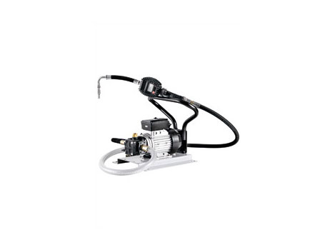 Комплект насоса с электроприводом с автоматикой (авто-вкл 6 бар/выкл 10 бар) для масла переносной,для бочек 200л/IBC контейнера 1000 л.; макс. давл.: 1 МПа; произв-ть: 9л/мин; 220В; 600 Вт.; 50Гц; 1450 об/мин; IP44; расходомер цифр