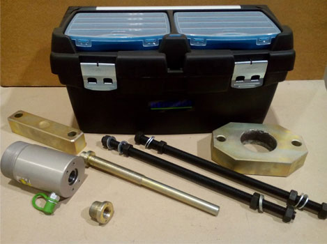 Съёмник гидравлический для съёма шкворней грузовых автомобилей , усилие 18 т, ход штока 51 мм