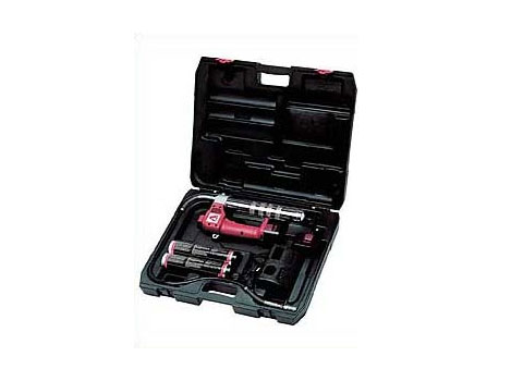 Шприц-солидолонагнетатель на аккумуляторах, max давление 45МПа, гибкий носик 0.9м, 2 аккумулятора.