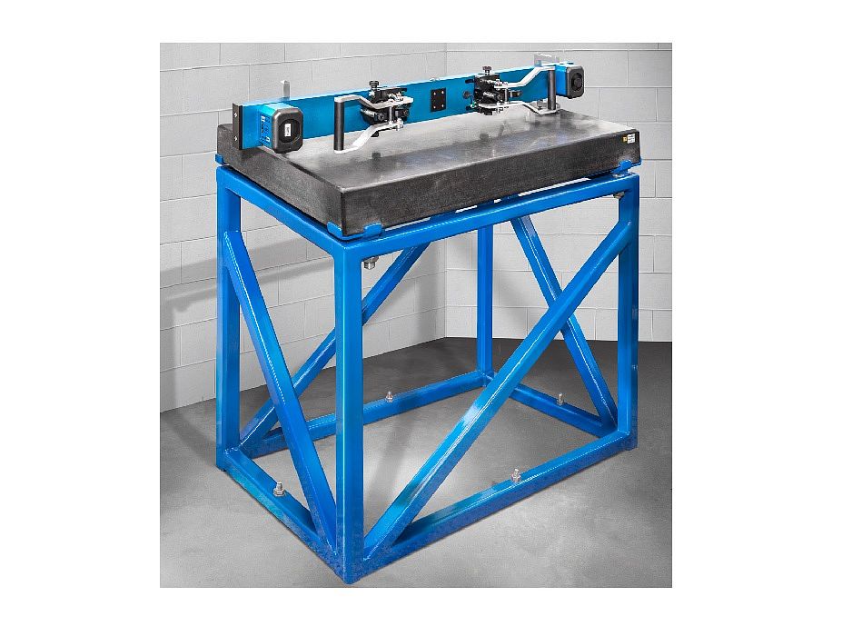 Поверочная плита гранитная со станиной