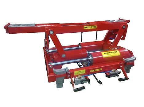 Домкрат канавный пневмогидравлический на 2,5 т, с пневмо раздвижной траверсой