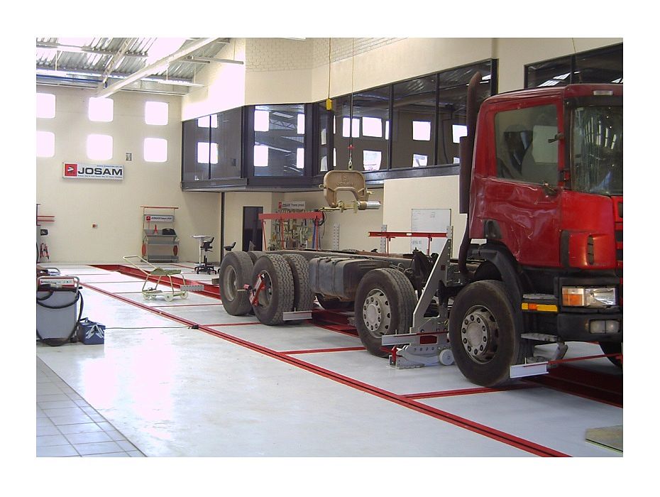 оснащение участка для кузовного ремонта коммерческого транспорта Правка рам Гэллакс