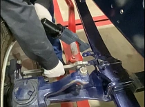 Инструмент ударный пневматический для откручивания рулевых тяг