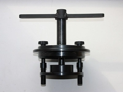 Установщик заднего сальника коленвала автомобиля Скания