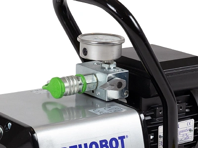 Насос гидравлический с  электроприводом 220В, 70 МПа, 2,5 литра, компактный