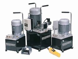 Насосы гидравлические, электрический привод РМЕ на 70 МПа, с объемом на 3л, 10 л., 20 литров