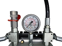 Насос пневмогидравлический на 2 выхода, 70 МПа, управление педалью, 2,5л.