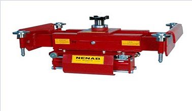 Домкрат на 15 тонн с горизонтальным расположением подъемного цилиндра