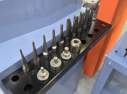 Пуансоны для клёпальных станков Comec