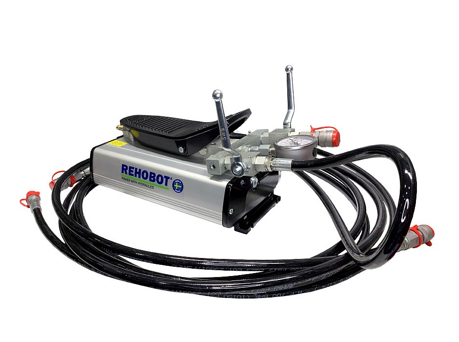 Насос пневмогидравлический на 2 выхода, 70 МПа, управление педалью, 2,5л.