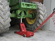 Домкрат пневмогидравлический подкатной, 5 т