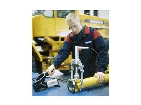 Съёмник универсальный гидравлический  усилие 5т., комплект пресс головок